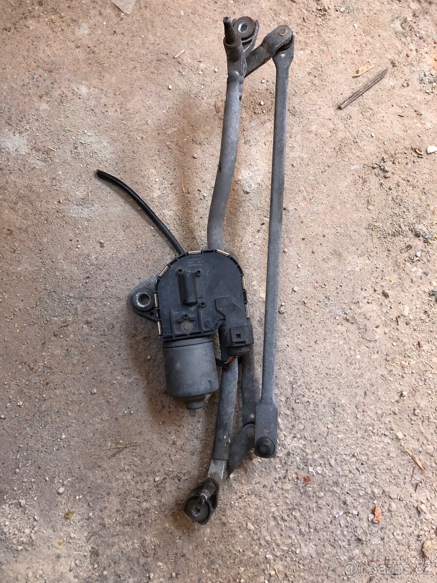 Audi A6 typ c6 stěrač motorek vč. táhel - 3