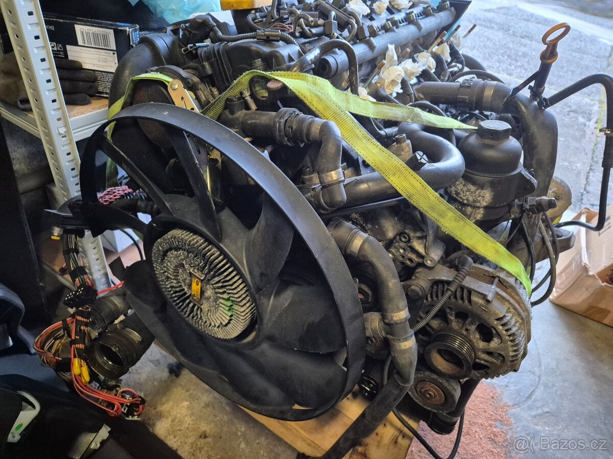 Kompletní motor Range Rover TD6 M57 BMW / díly - 3