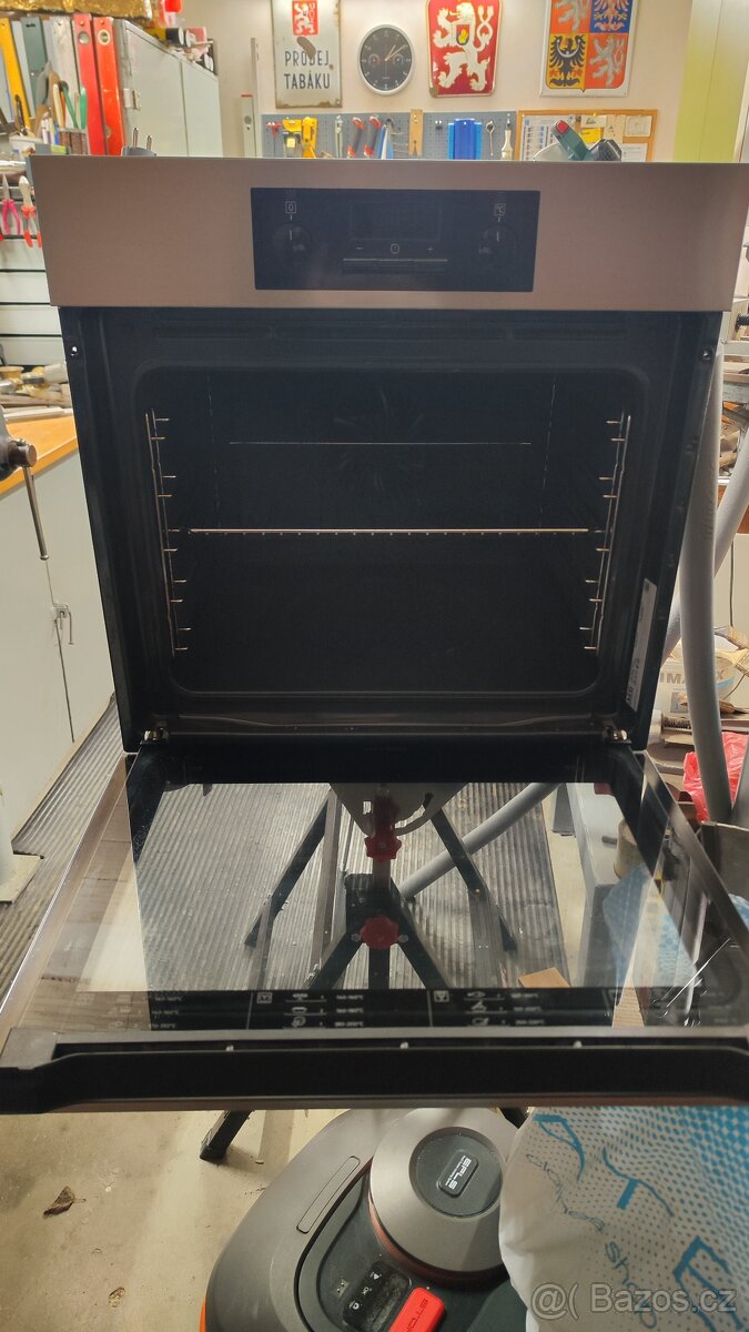 Vestavná trouba AEG - 3