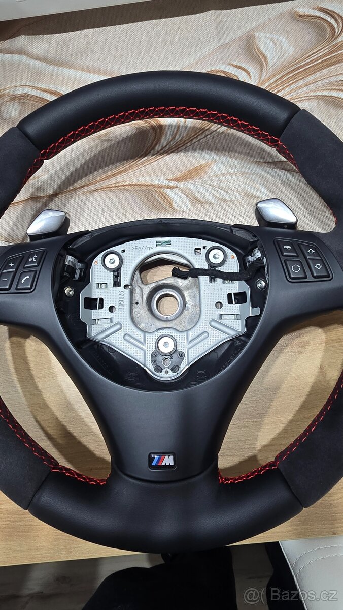 VOLANT BMW E90M padla alcantara - 3