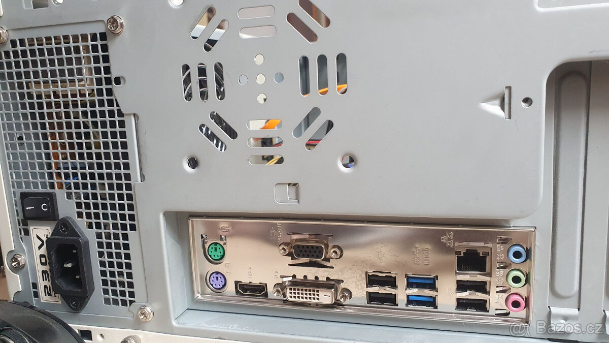 Stolní počítač i3 3,5GHz, 8GB/120GB Windows 11 - 3