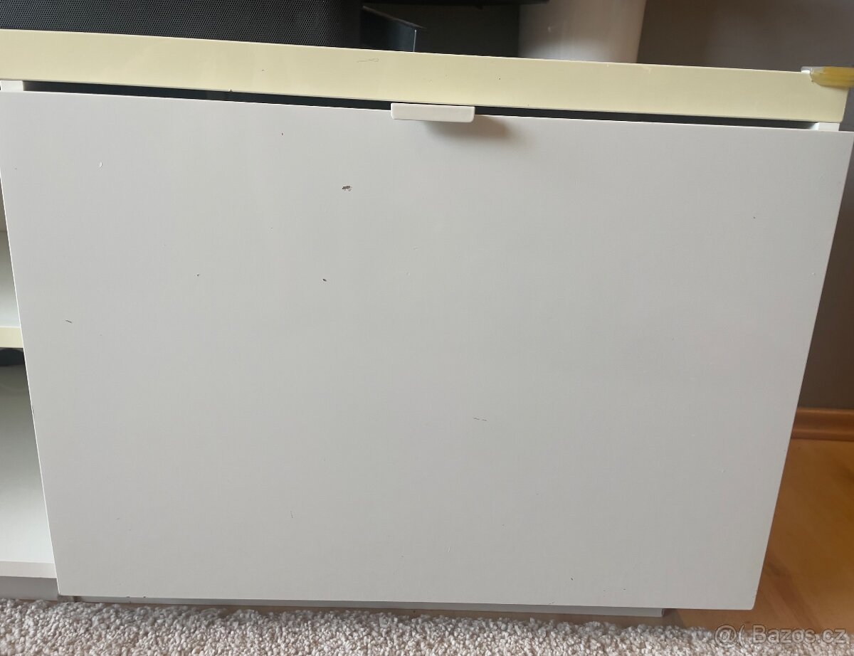 Obývací stěna - nábytek - 3