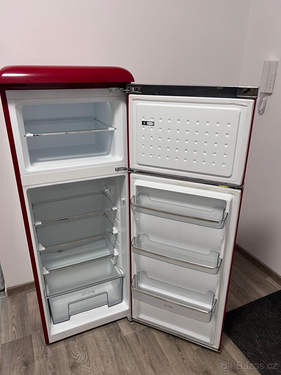 Retro lednice ETA - 3