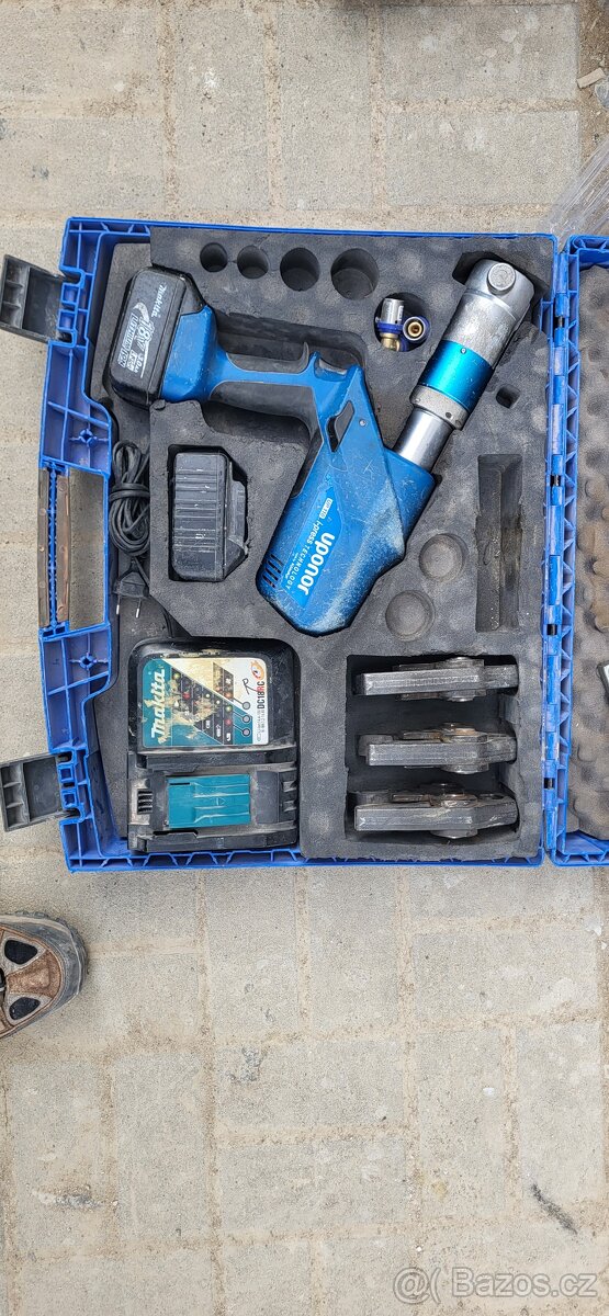 Uponor Lisovaci klešte - 3