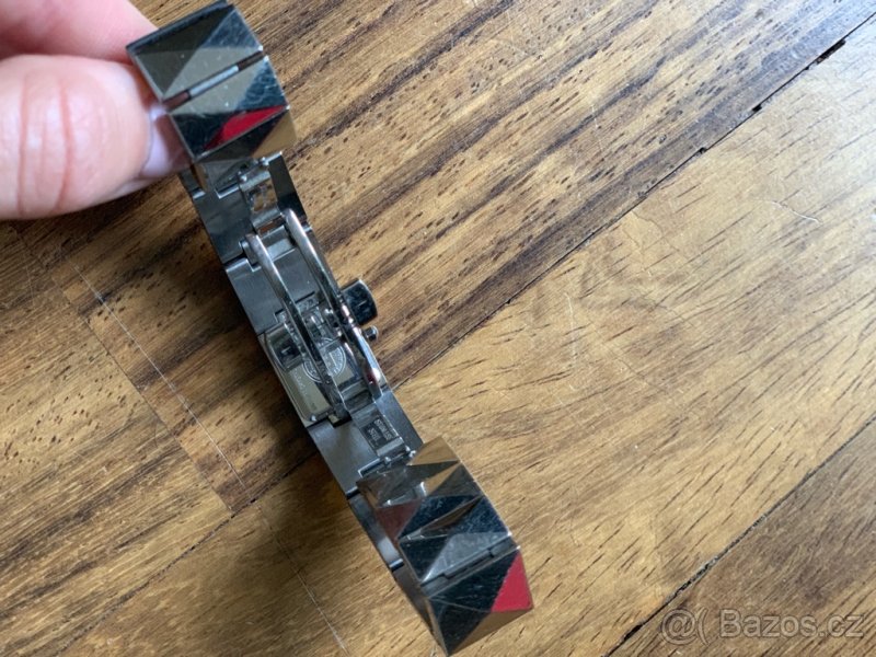 Nové dámské hodinky Fendi - 3