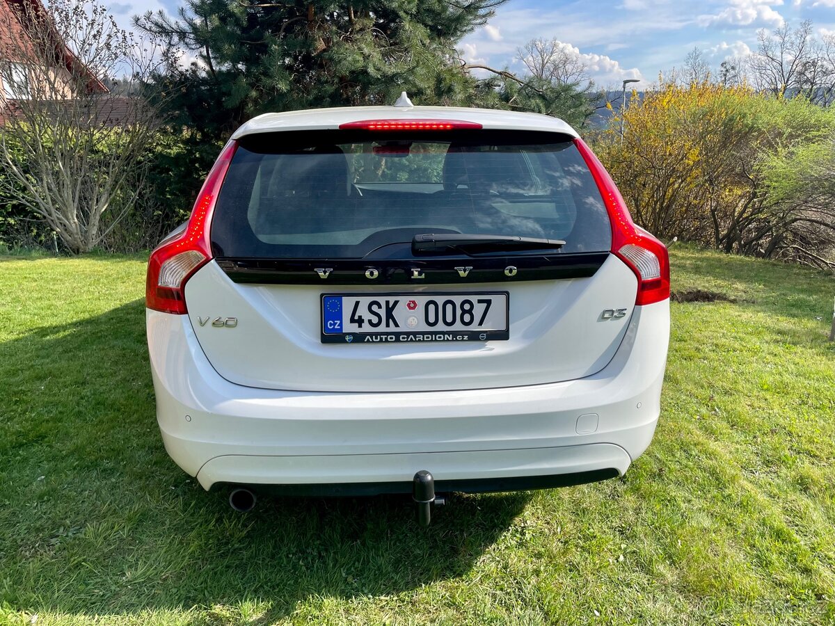 VOLVO V60 2.0 D3 110 kW ČR NOVÁ STK - 3