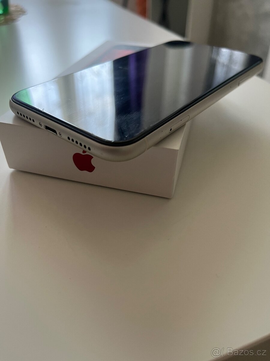 iPhone 11 64GB - 3