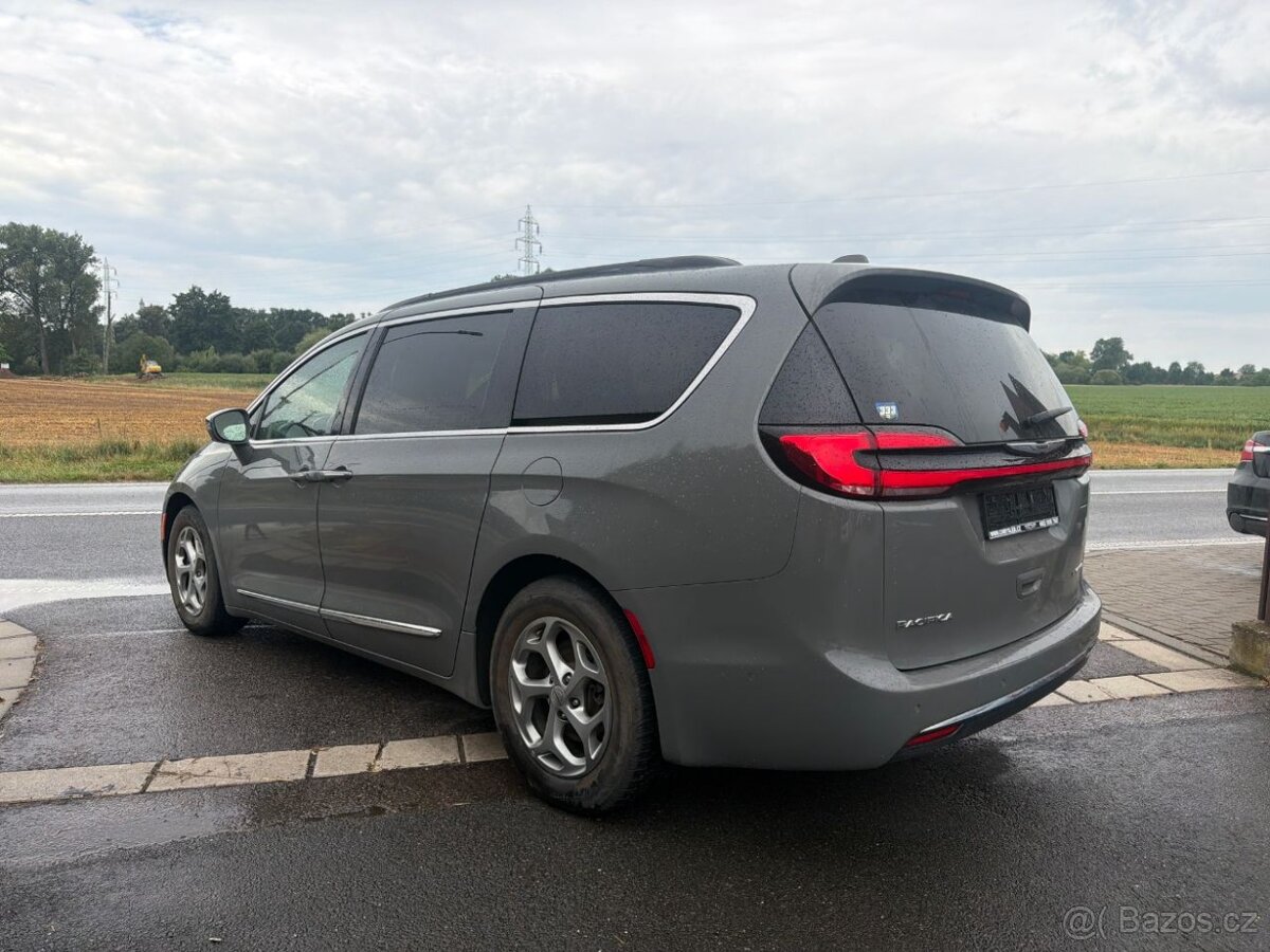 Chrysler Pacifica 3,6 RU Limited Radar 360 2022 - 3