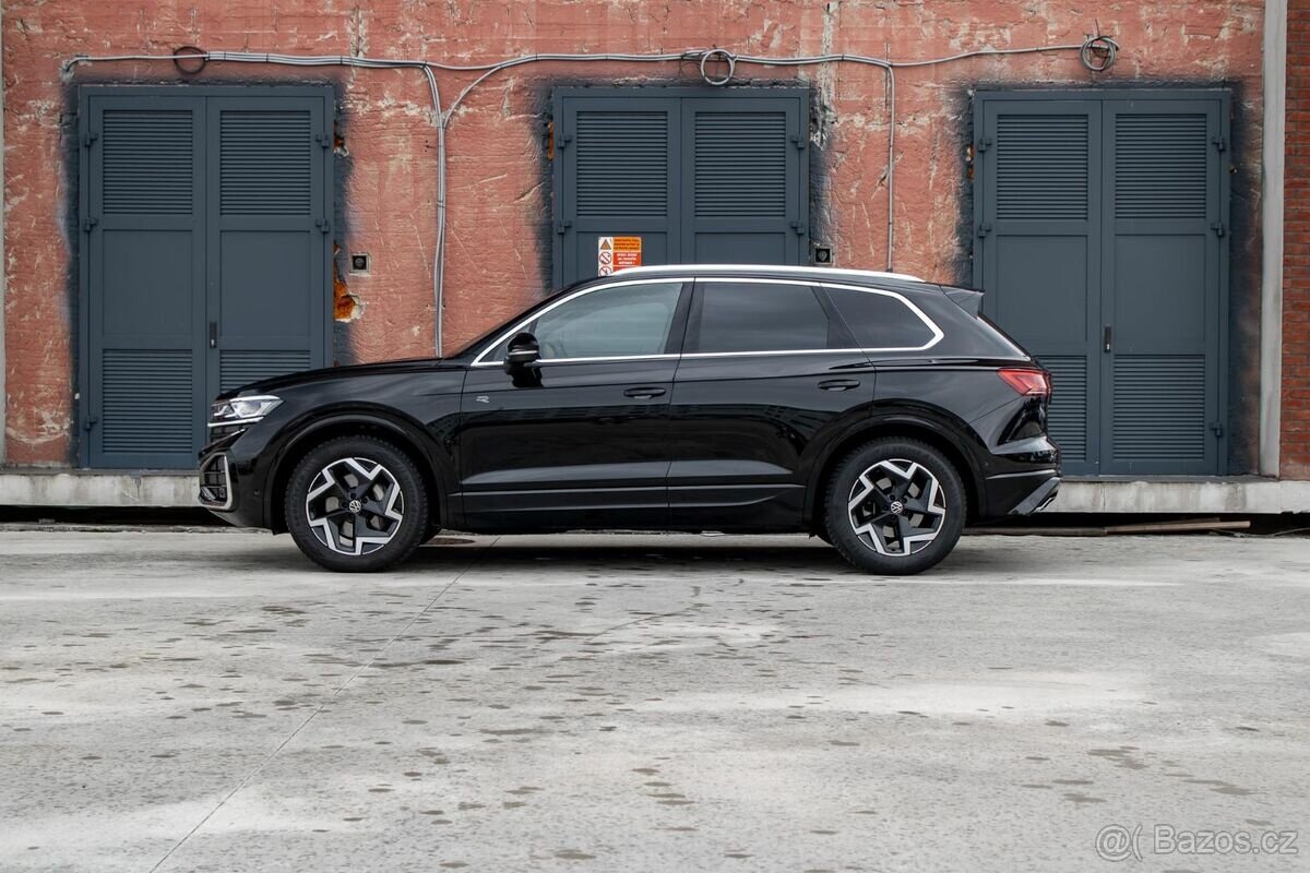 VW Touareg R-Line - 3