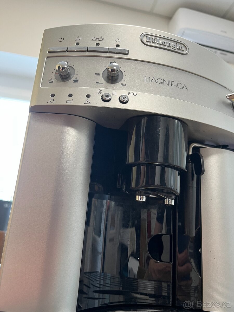 DeLonghi ESAM 3200 S - 3