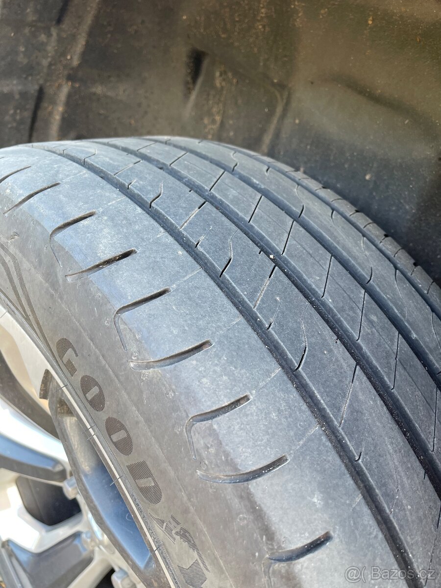 PNEU GOODYEAR