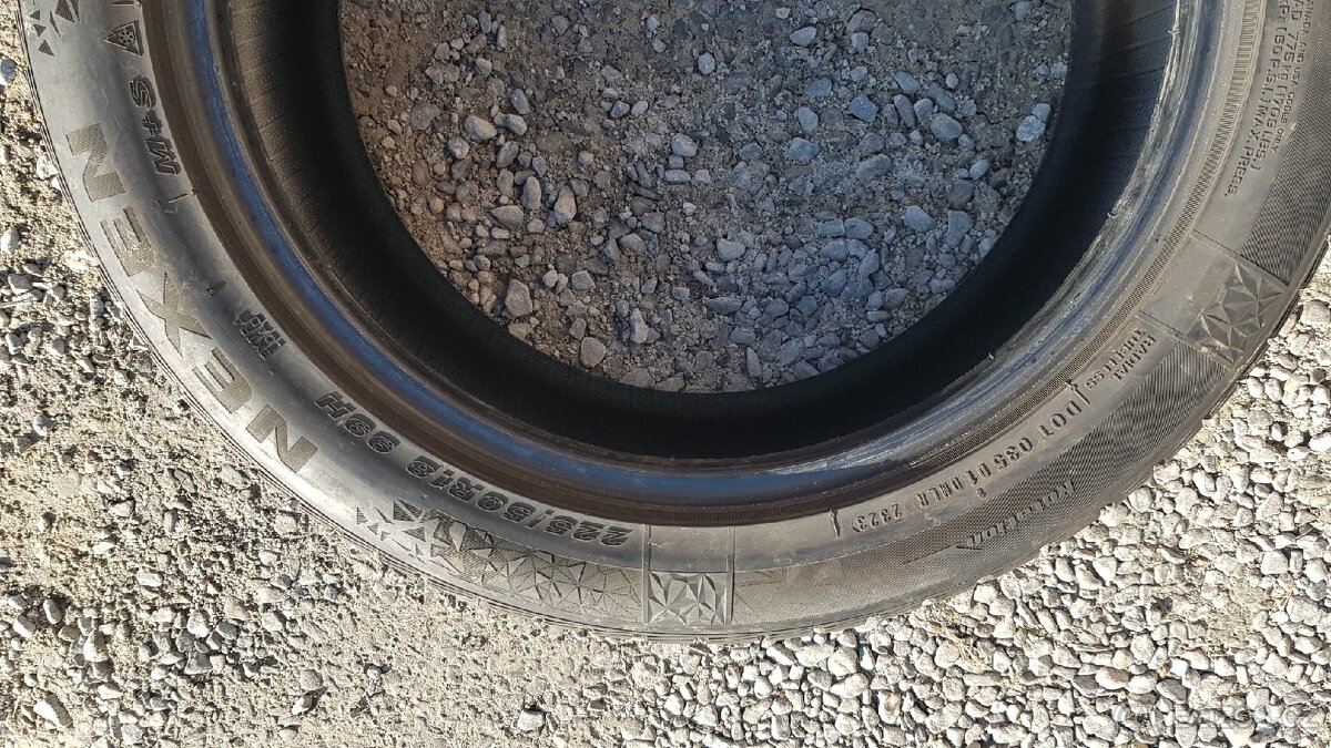 Zimní pneu 225/50R18 Nexen 7mm - 3