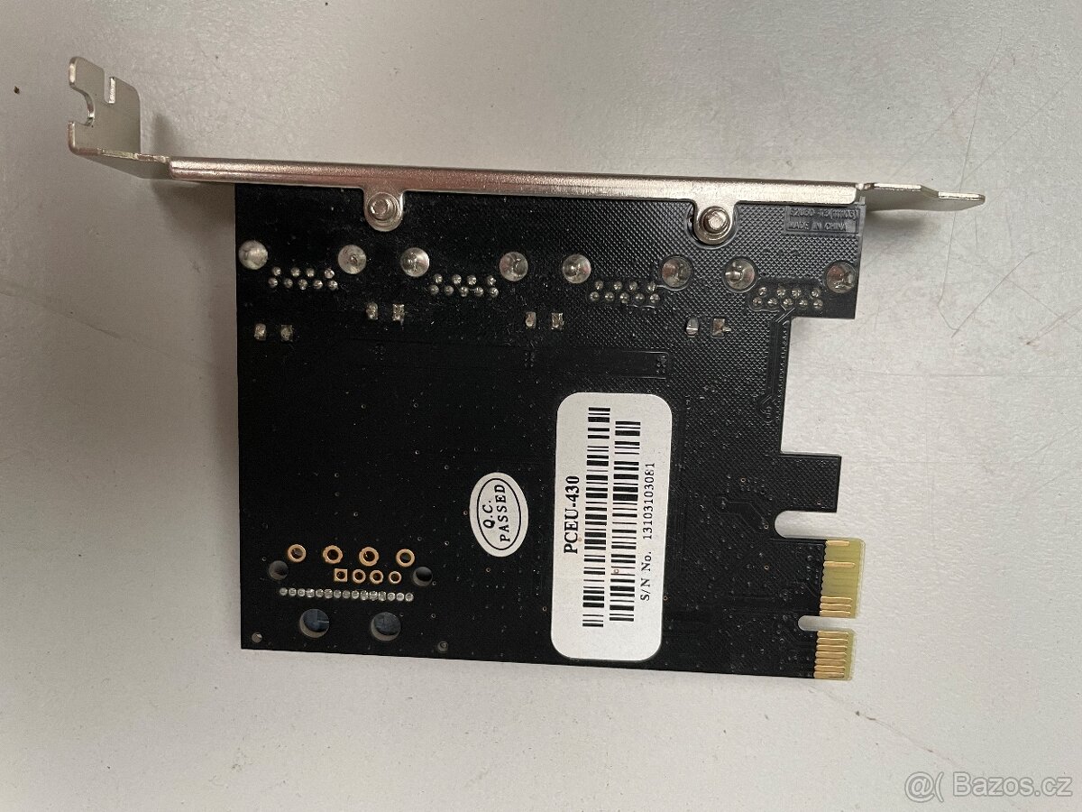 USB 3.0 PCIe karta AKASA - 3