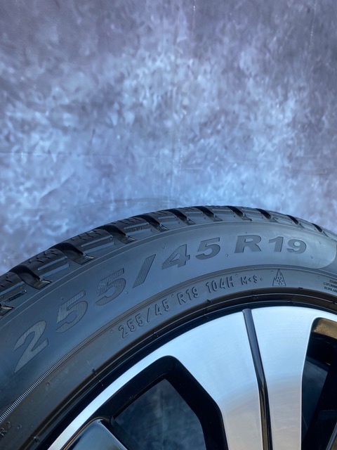 Originál Alu kola Volvo XC40 Recharge R19 zimní - 3