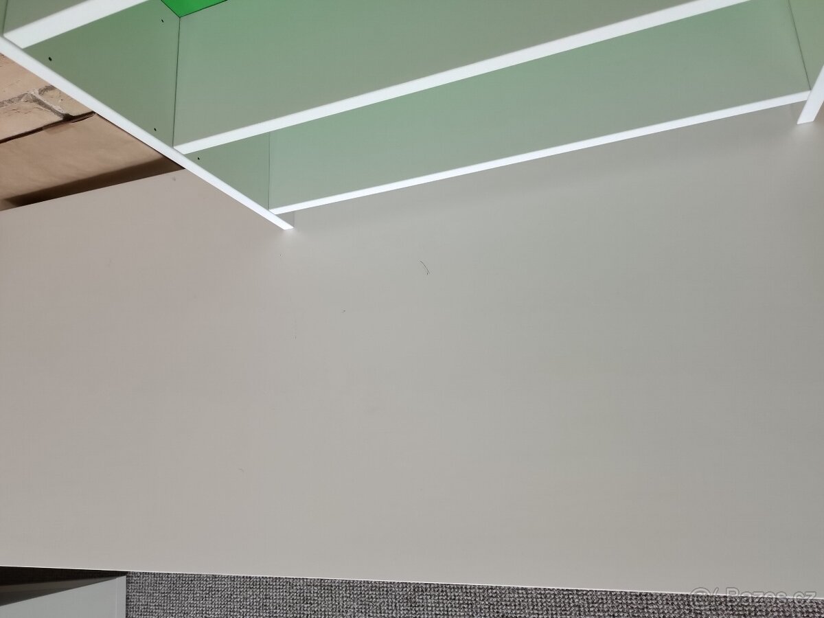 dětský psací stůl PAHL IKEA s poličkou bílo-zelený - 3