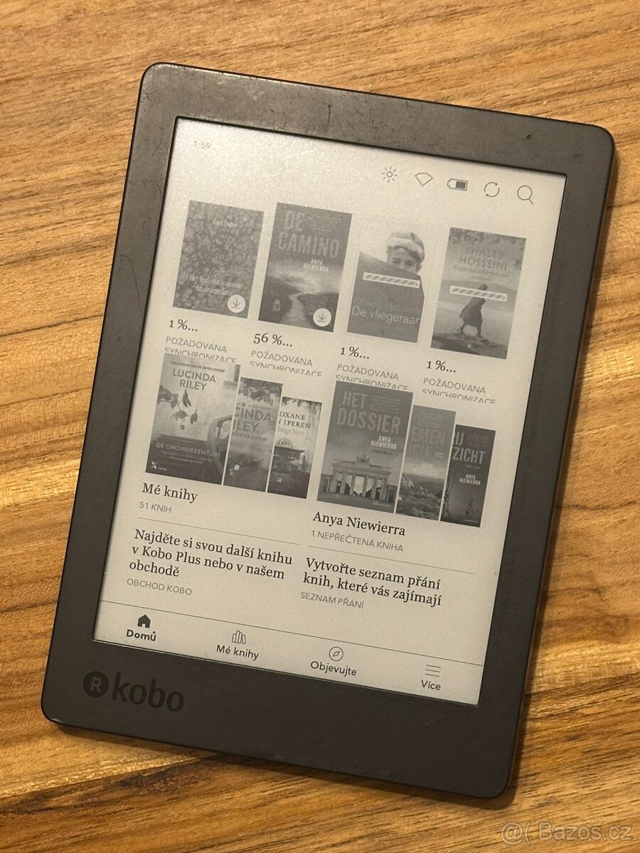 Čtečka knih KOBO AURA 4GB 2.nd edition černá - 3