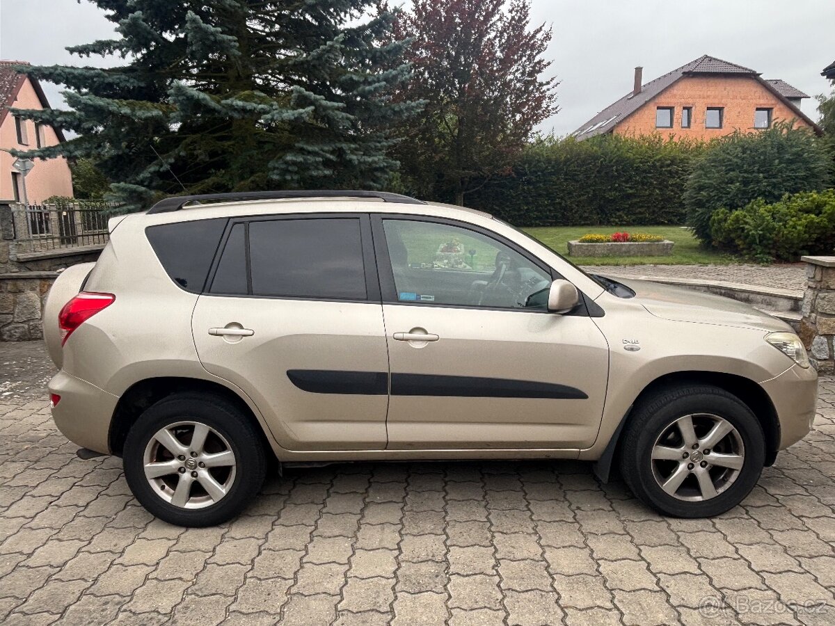 Toyota RAV 4 - 3