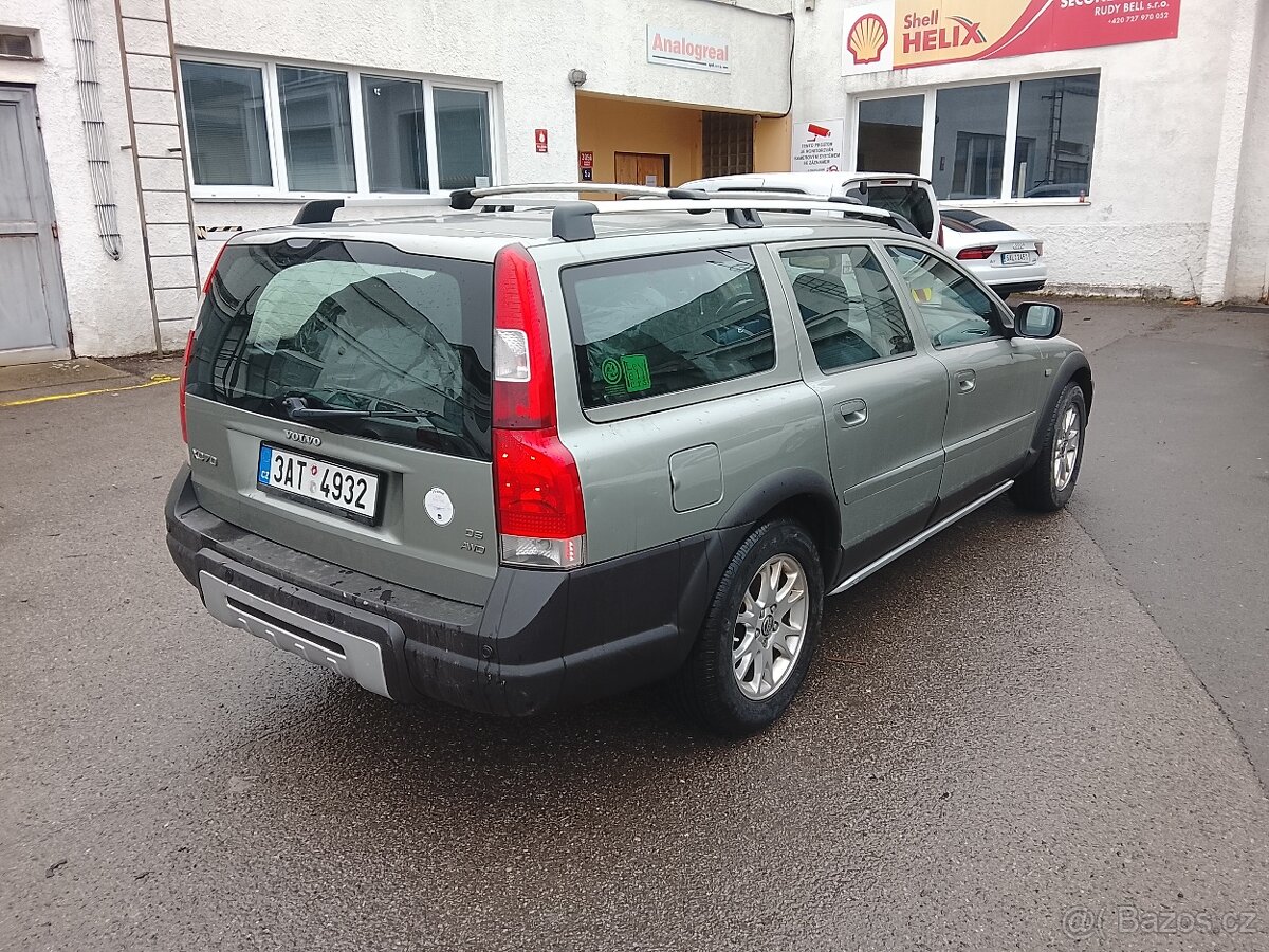 Volvo XC70 D5 AWD Summum - 3