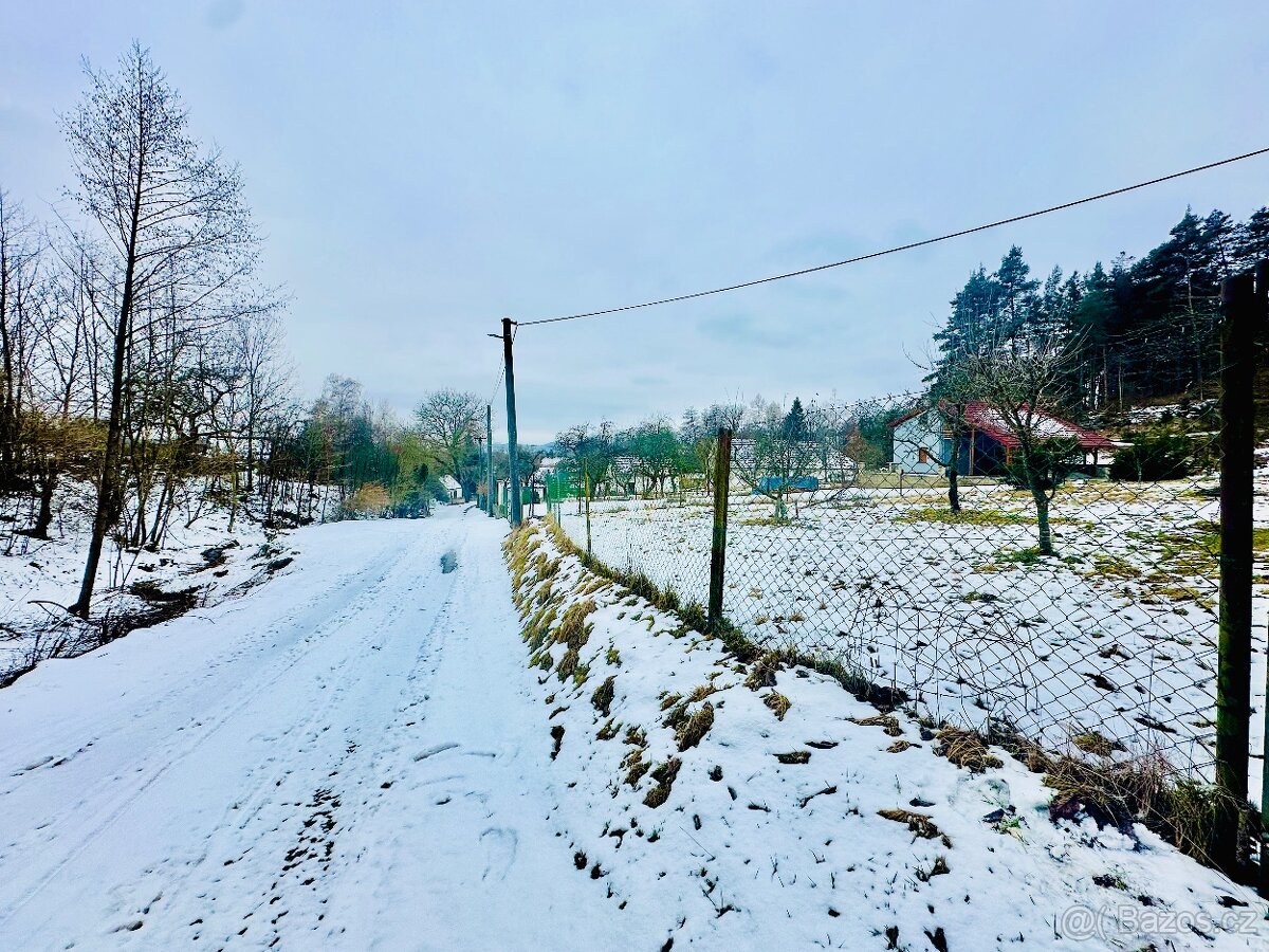 Prodej pozemku 915 m2 k výstavbě - 3