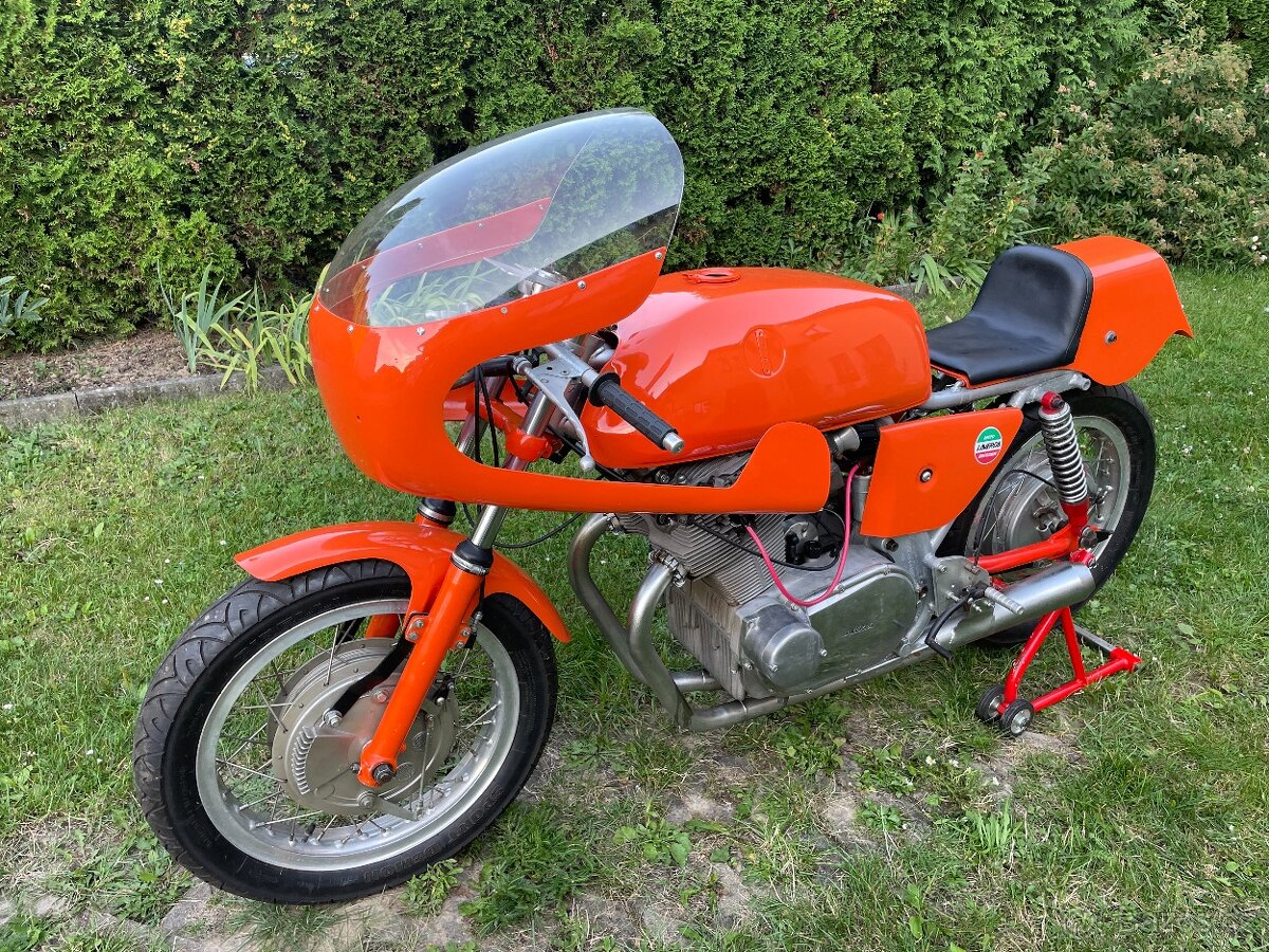Laverda 750 SFC Replica - 3