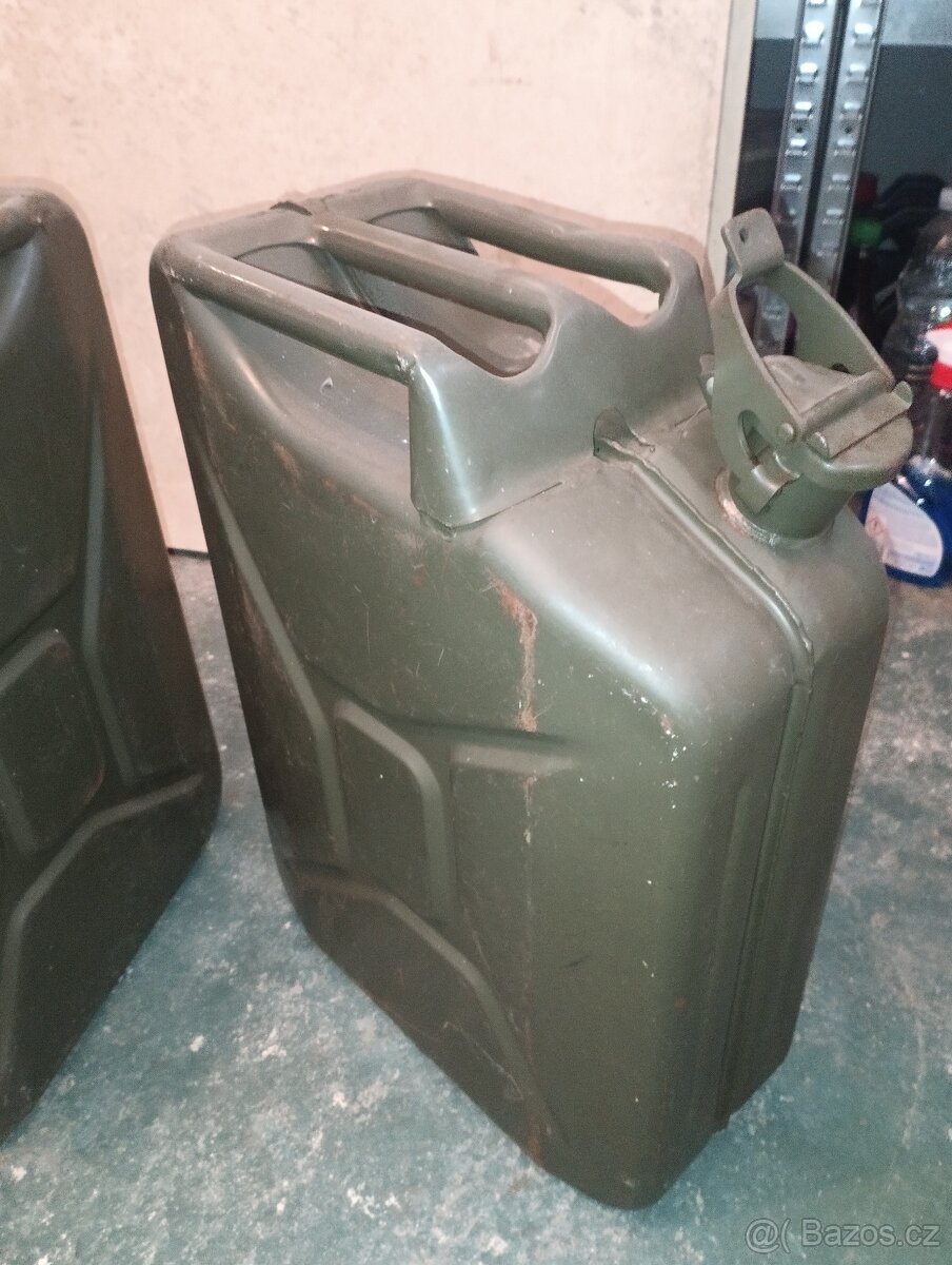 Kanystr plechový 20 l - 3