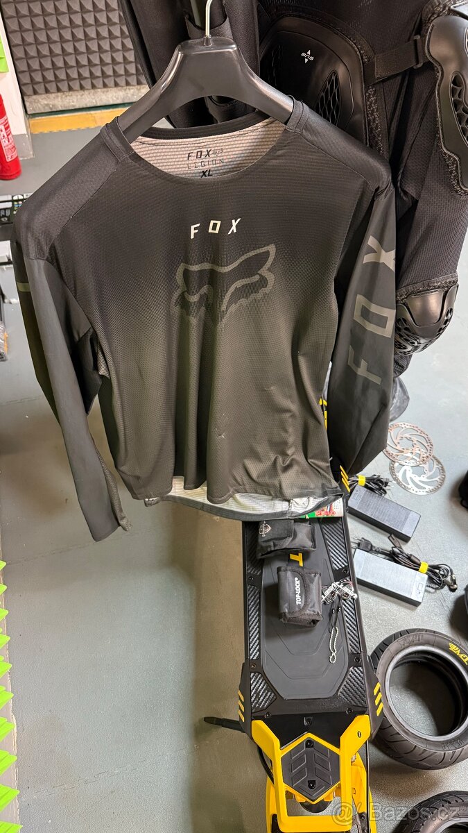 VSETT 10+ (1250Wh) – TOP STAV + OBŘÍ VÝBAVA 🔥 - 3