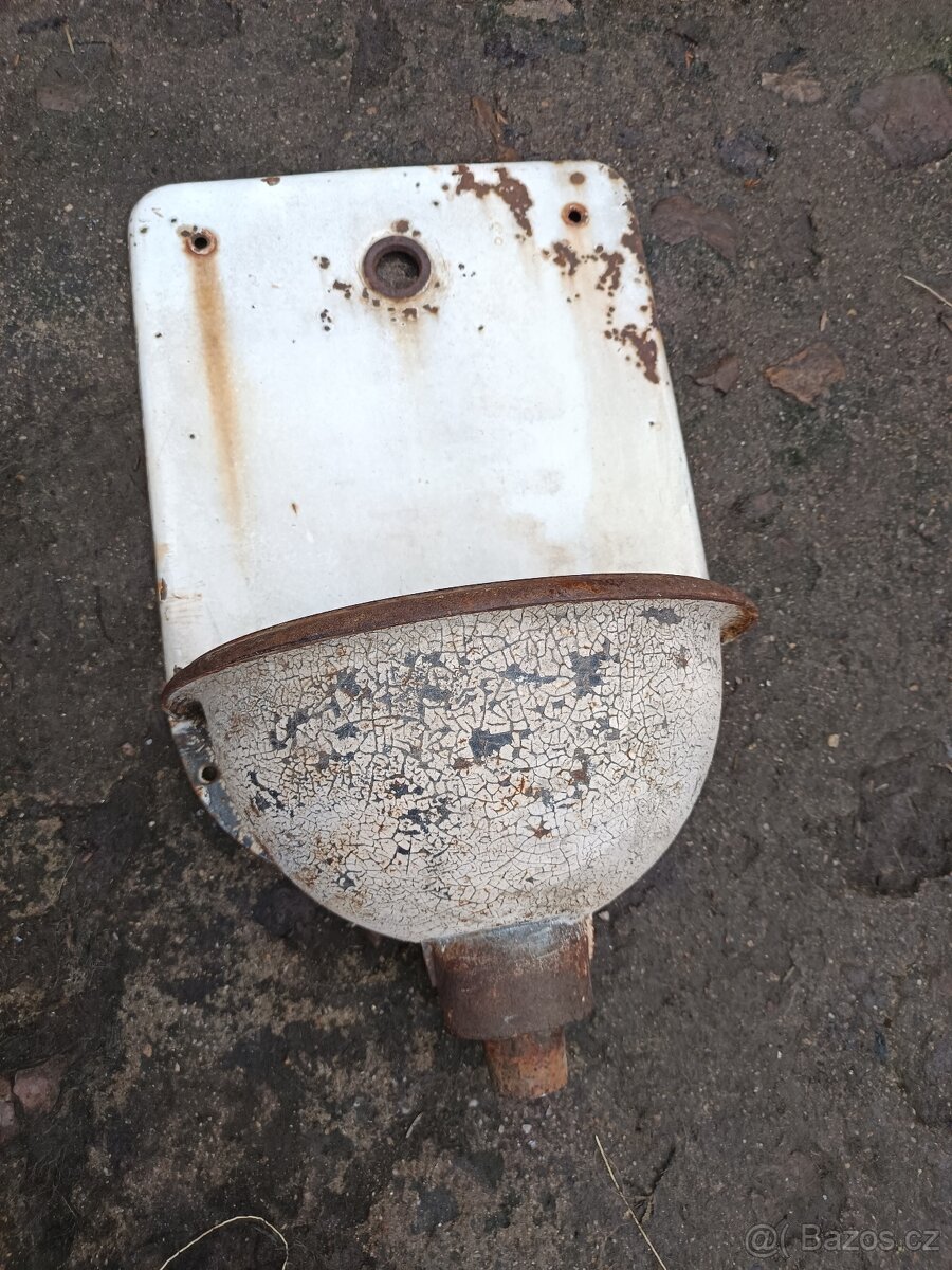 Stará litinová výlevka - 3