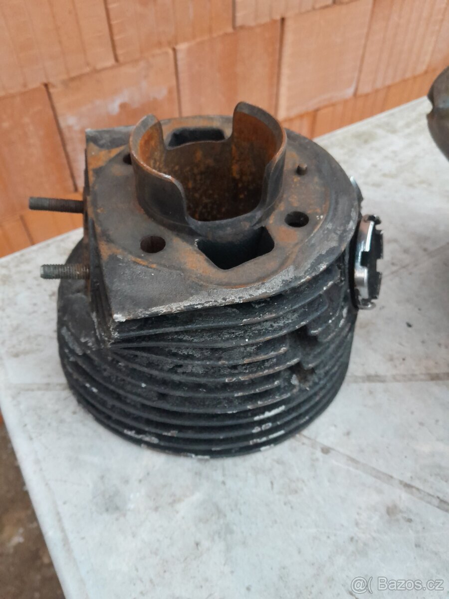Jawa 250/559 - 3