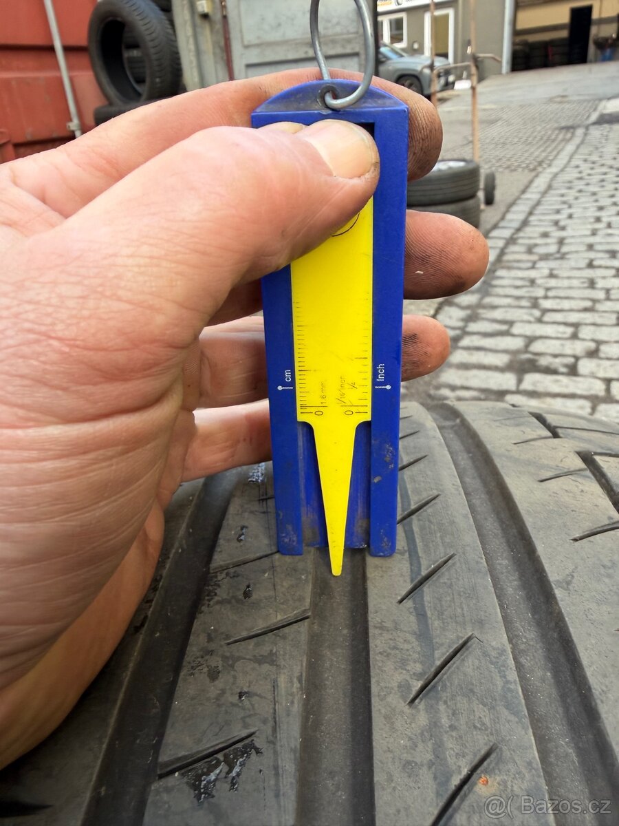 Letní pneu 235/50/19 - 3