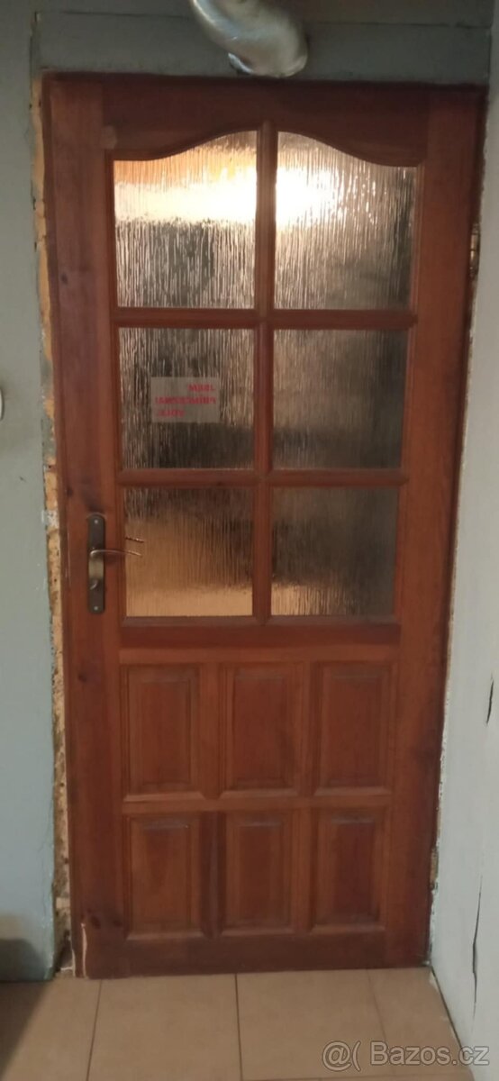 Dřevěné dveře s futry 90L,80P - 3