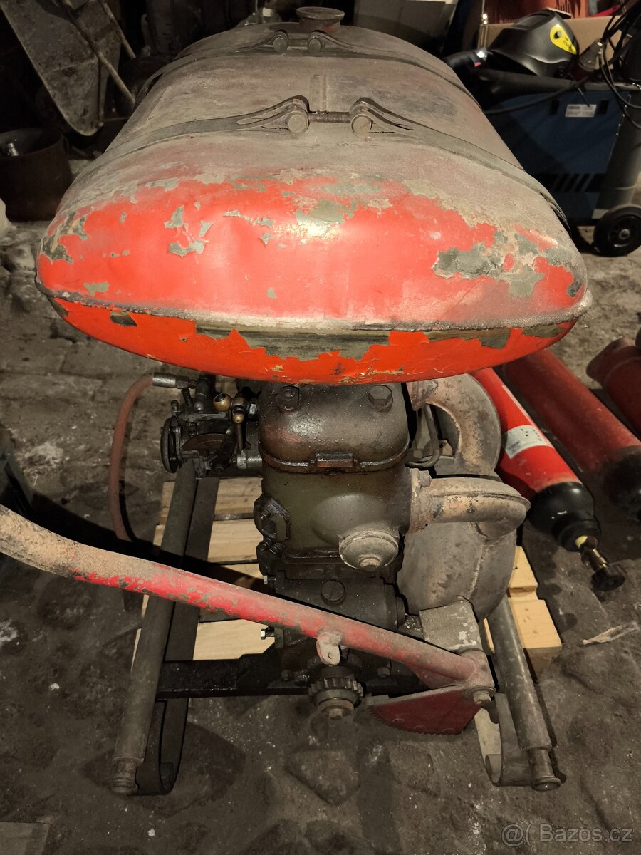 Hasičská stříkačka PS8 - 3