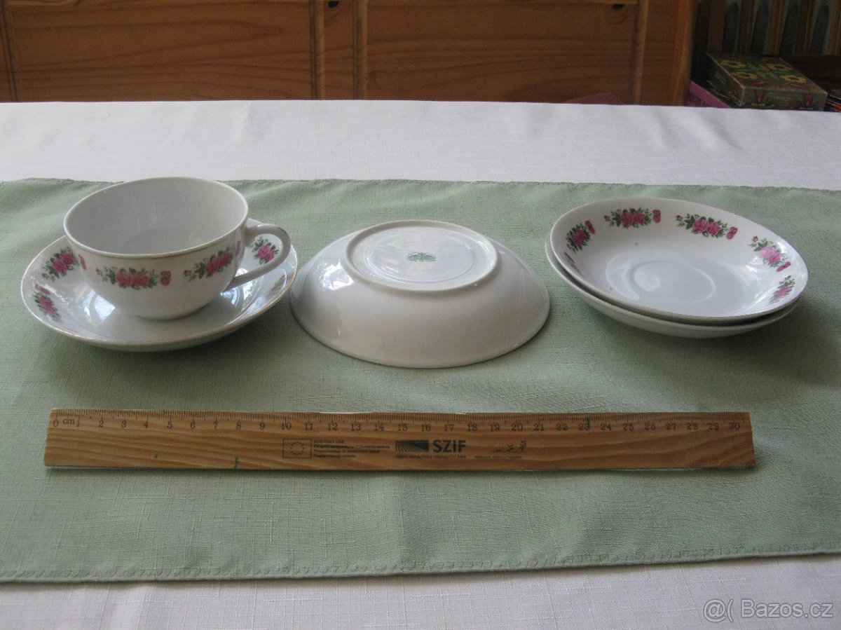 Hrníčky souprava na chalupu,různé hrníčky na dopl.sady,sklo - 3