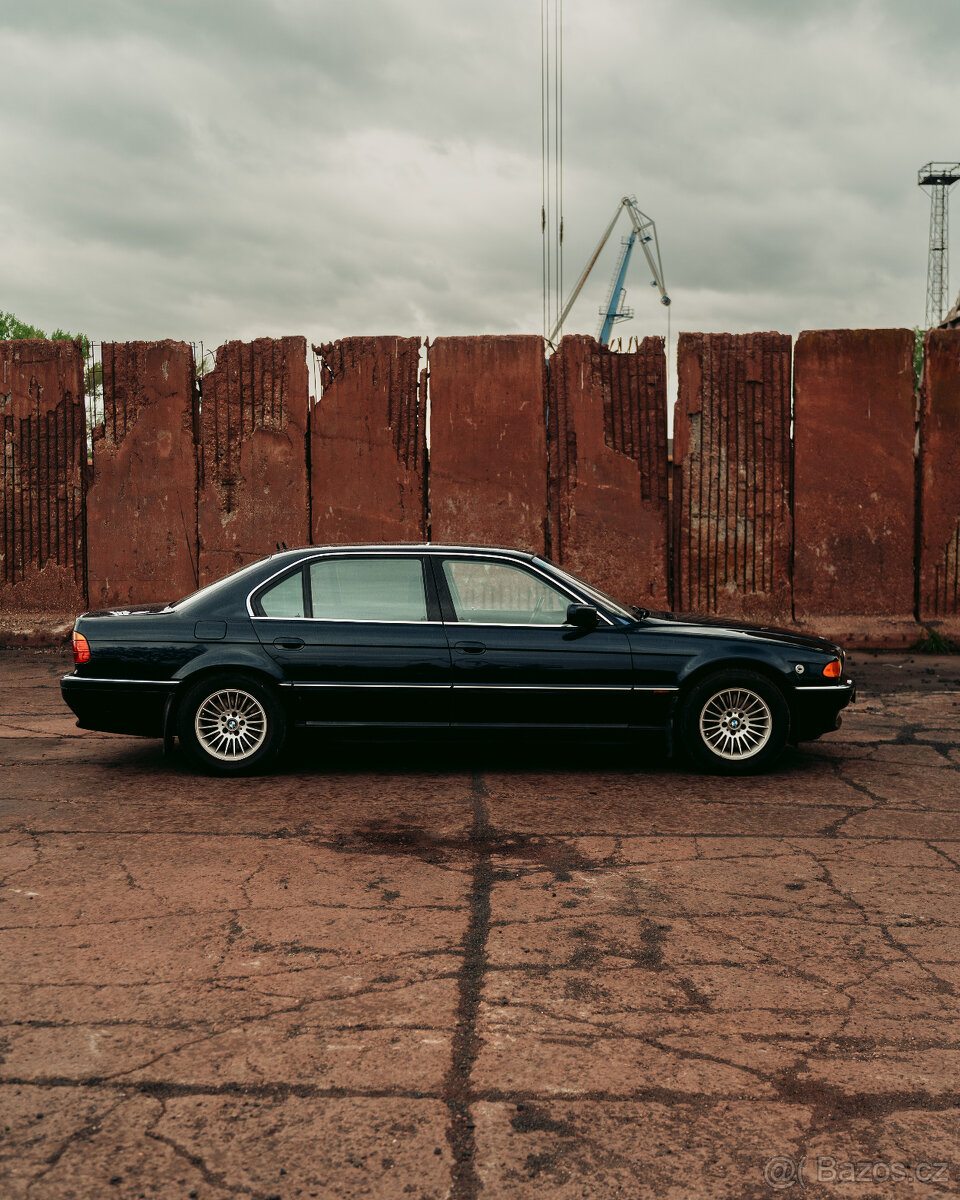 Predám BMW E38 750iL facelift vo výbornom stave - 3