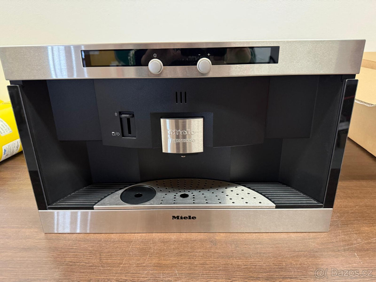 Kávovar Miele CVA2660 Nespresso - 3