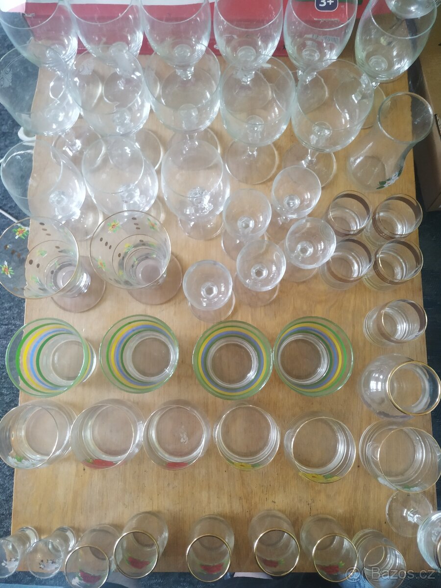 47 ks retro skleniček - 3