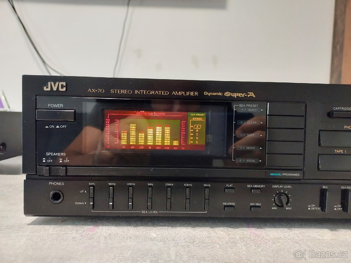 JVC AX 70 - 3