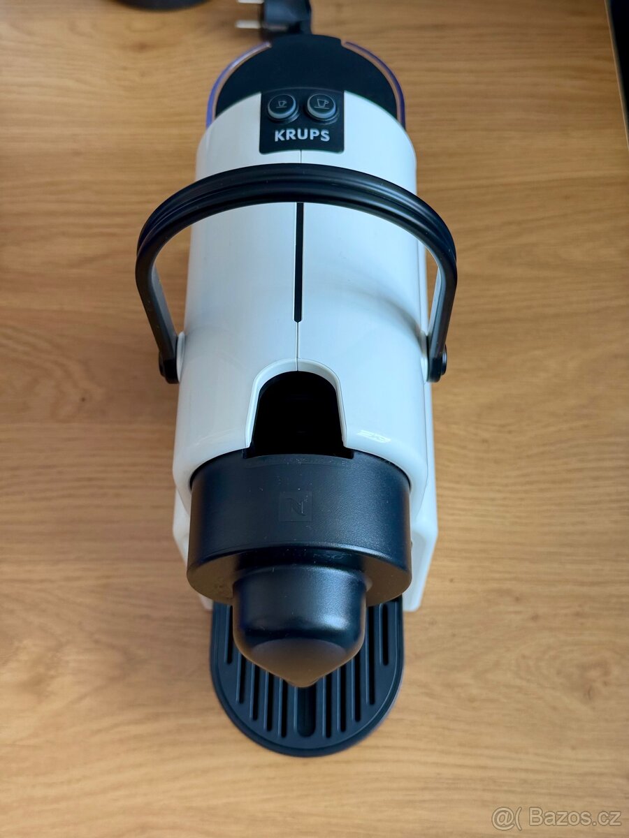 Bílý kávovar Nespresso Krups XN100 - 3