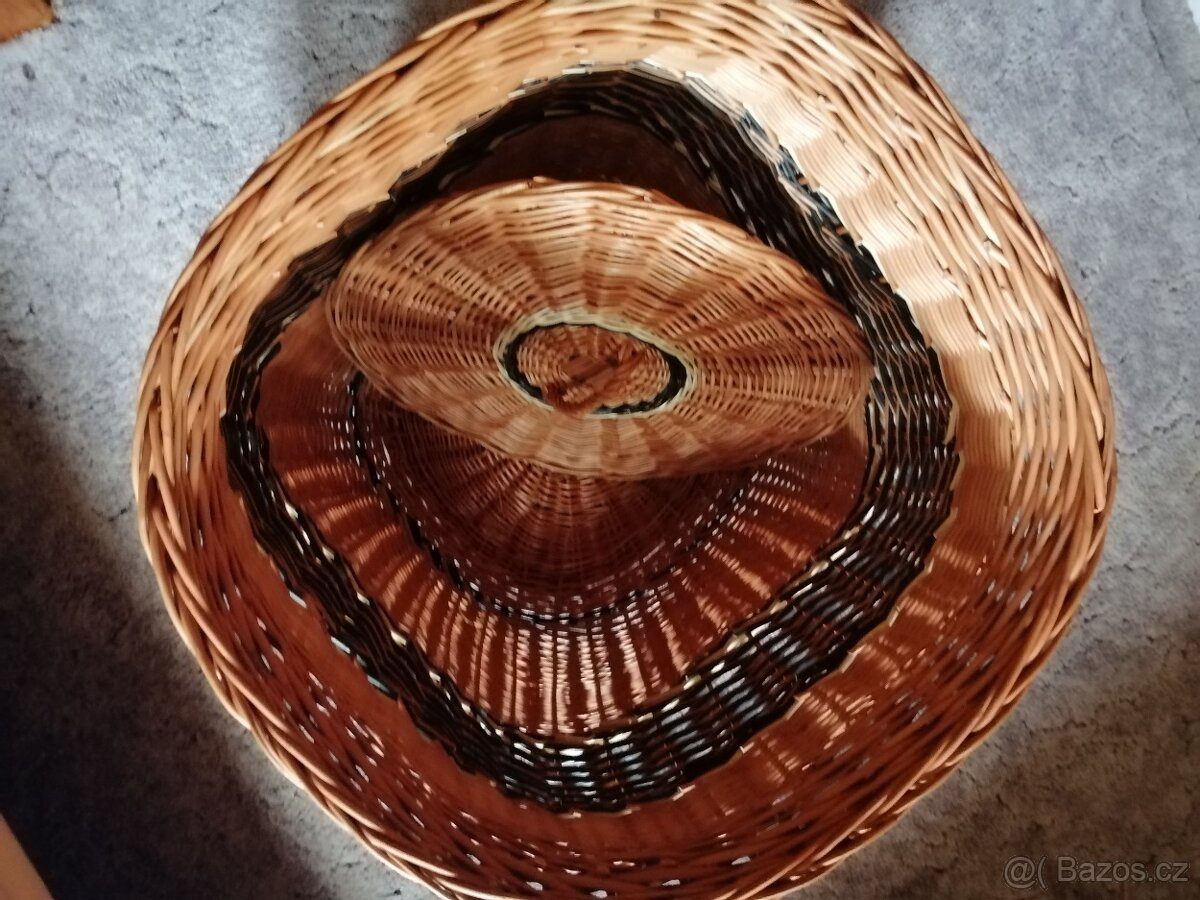 Proutěný koš na prádlo https://www.prouteny-raj.cz/Prouteny - 3