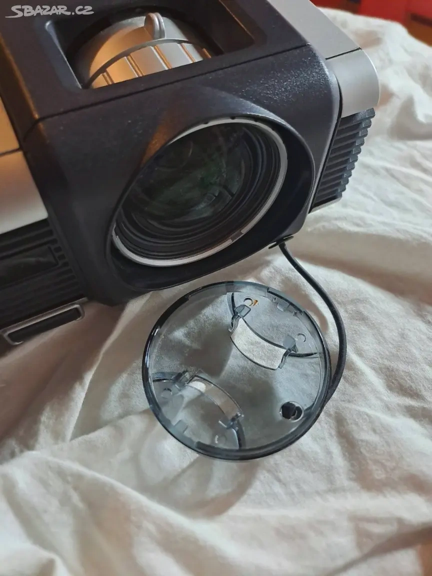 Promítačka BenQ PB 2240 - 3