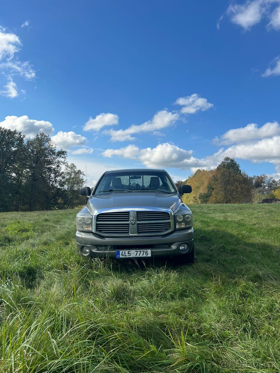 DODGE RAM 1500