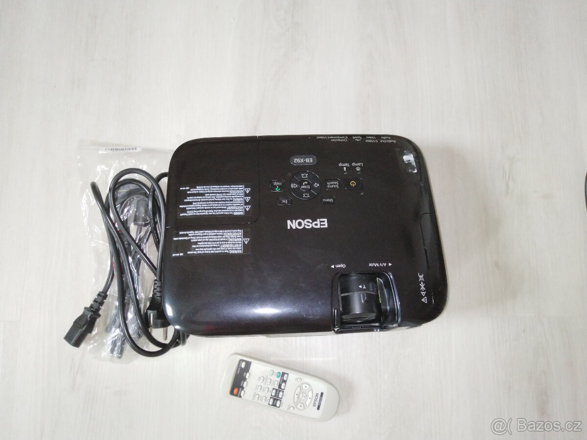 Projektor Epson EB-X92 - 3
