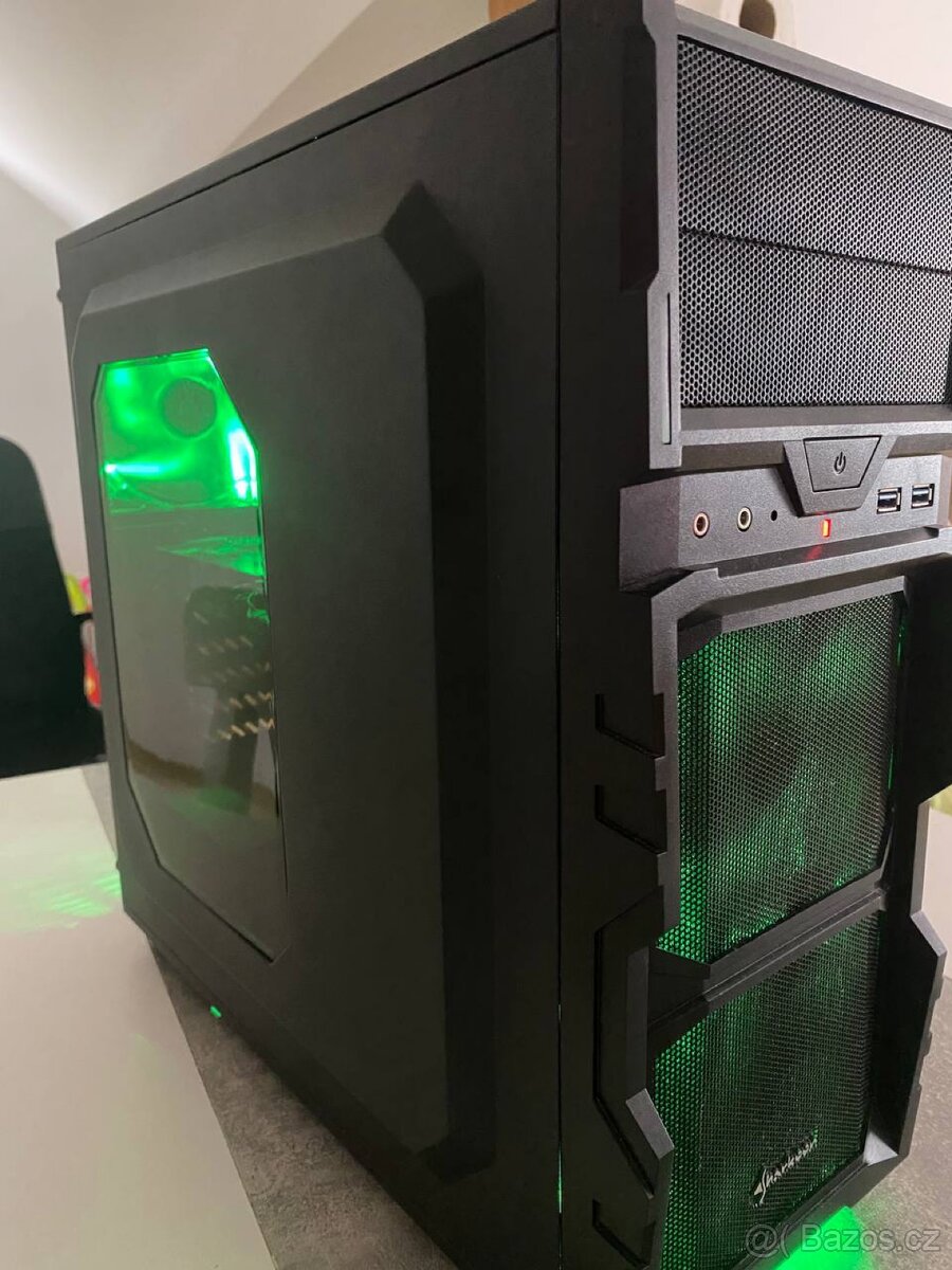 Herní pc s monitorem - 3