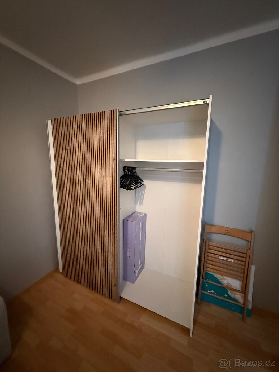 Šatní skříň - 3