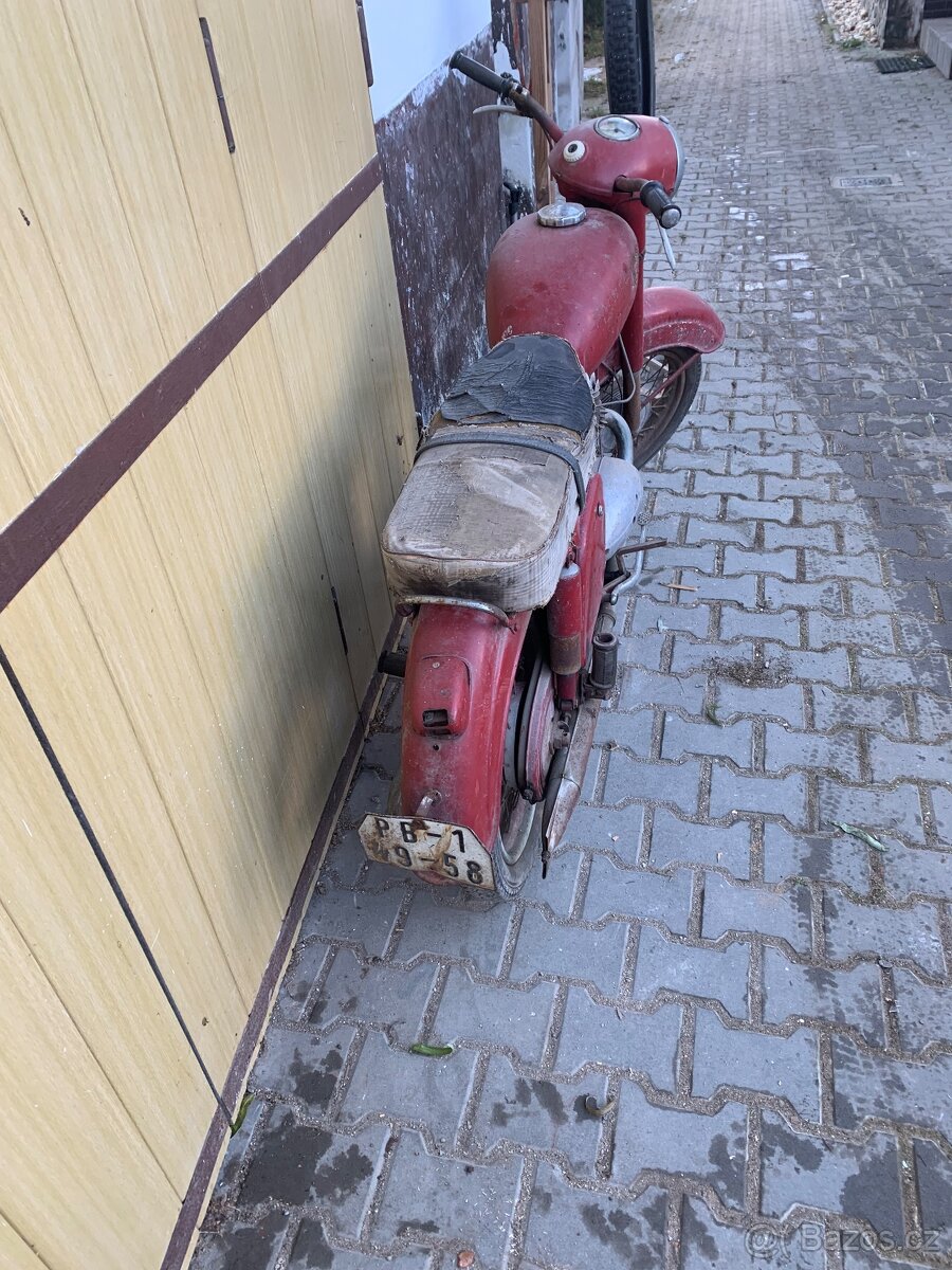 Jawa ČZ 175 - 3