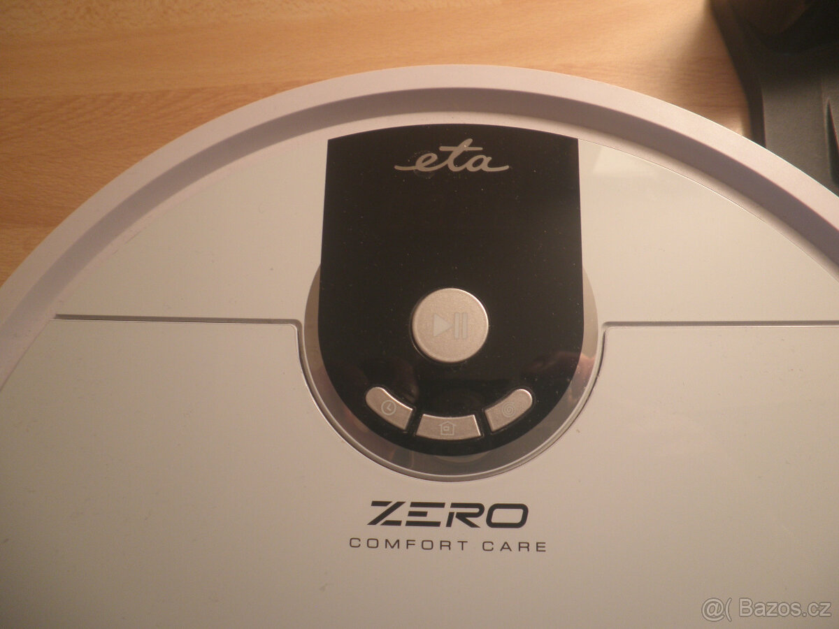 Robotický vysavač Eta - 3