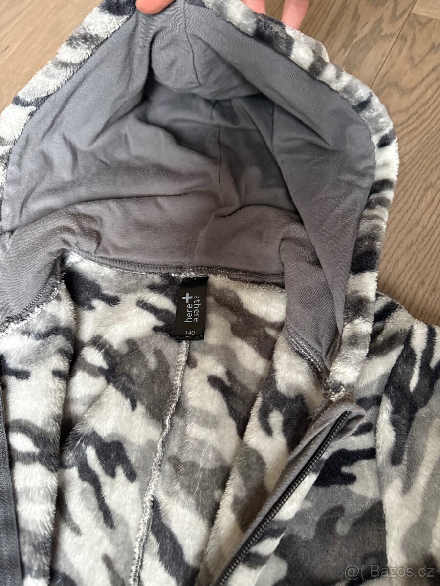 Fleecový overal C&A vel. 140 - 3