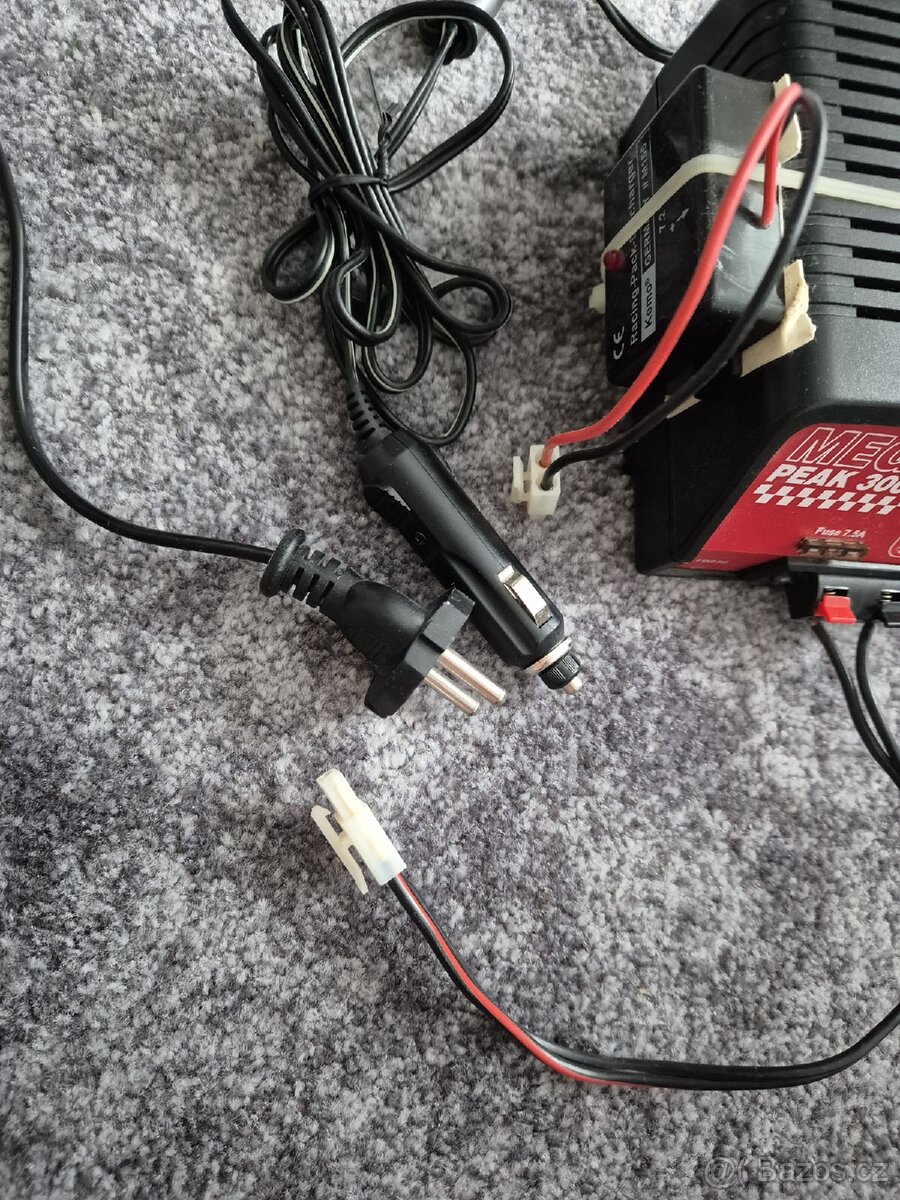 modelářská nabíječka Protech Mega Peak 3000 - 3