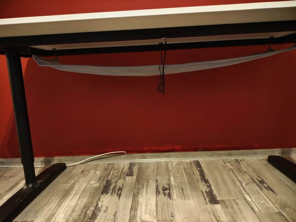 IKEA BEKANT stůl 160×80 cm – bílá/černá - 3