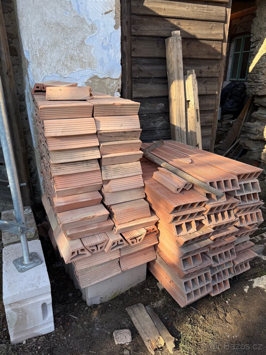 Prodám použité keramické stropní vložky - 3