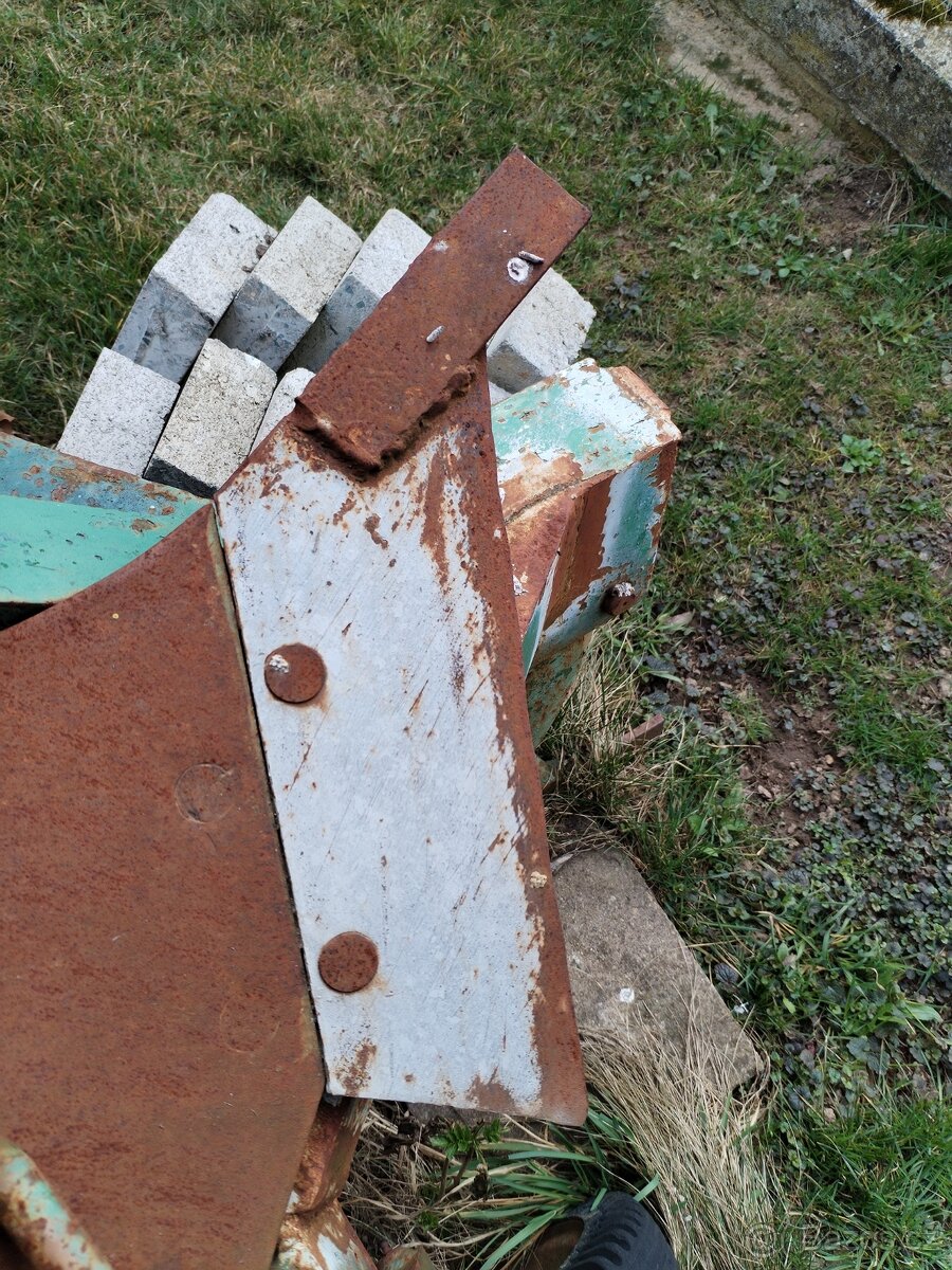 Prodám brány a pluh - 3